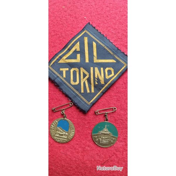 Militaria 39/45 Mussolini PNF   Gil   Insignes