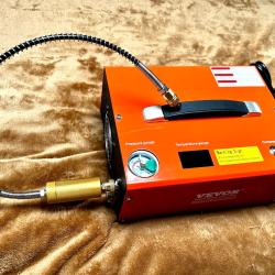 Compresseur VEVOR. PCP 300W Auto. &Eacute;TAT QUASI NEUF 4500PSI.livr&eacute; complet