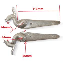 Paire de platines pour fusil de chasse &agrave; chiens. Ciselures, sc&egrave;ne de chasse chien