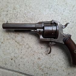 R&eacute;volver &agrave; broche &agrave; cadre ferm&eacute; 9MM