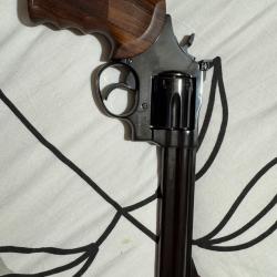 Revolver Taurus 689 neuf