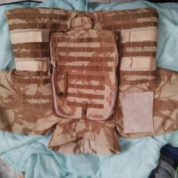 Gilet lourd taille XL modulable colle haut manche courte comme neuf porte plaque avant-arri&egrave;re.