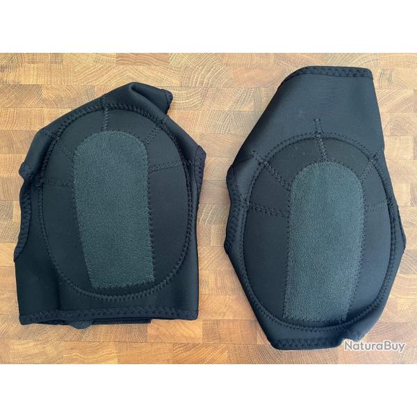 paire de genouill�res noires