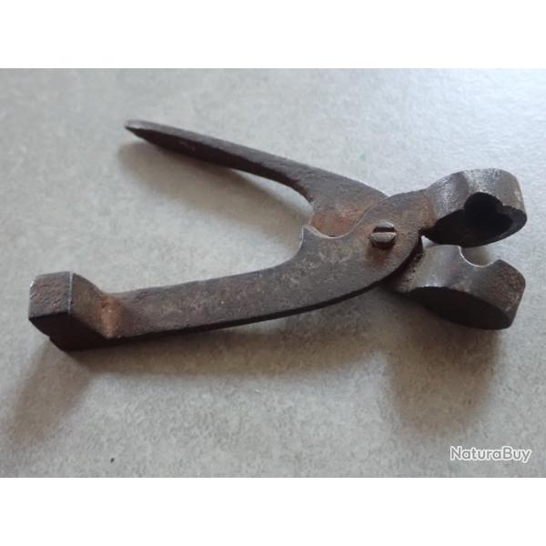 Moule � balle ronde de calibre 12 mm suisse ?