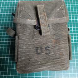 Porte-chargeurs US M1956 authentique - Guerre du Vietnam - Dat&eacute; 1967