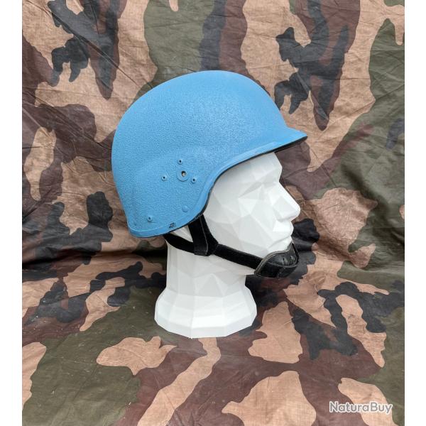 Casque ONU fabriqu� en France