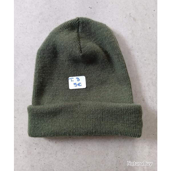 BONNET EN LAINE TOUT NEUF