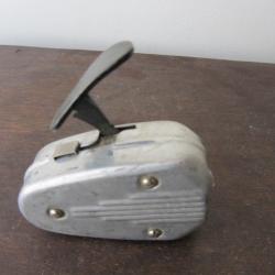 Lampe dynamo Philips type 7424 de 1939-1945