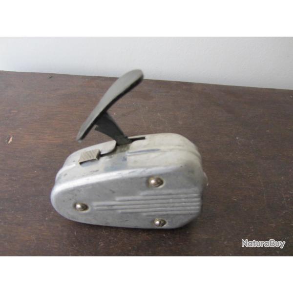Lampe dynamo Philips type 7424 de 1939-1945