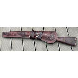 Magnifique scabbard pour carabine en cuir repouss&eacute; parfait pour winchester ou autre . Western