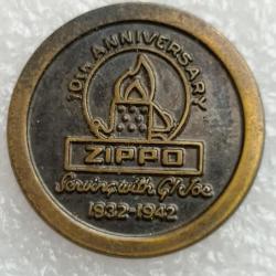 PINS BRIQUET ZIPPO AMERICAN CLASSIC 10eme ANNIVERSAIRE 1932-1942