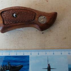 PLAQUETTES BOIS POUR SMITH ET WESSON CARCASSE "J"