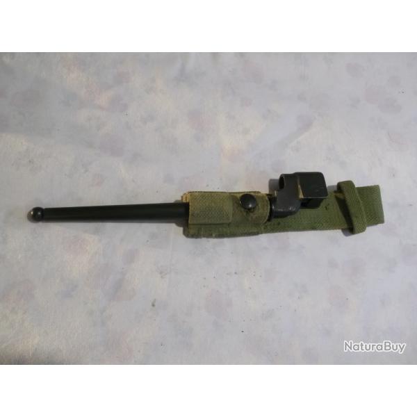 Vends v�ritable ba�onnette Anglaise num�ro 4 pour fusil MK2 avec son fourreau .