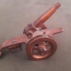 Ancien petit canon bronze