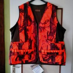 un gilet de chasse r&eacute;versible Percussion Savane Camo Blaze et Vert