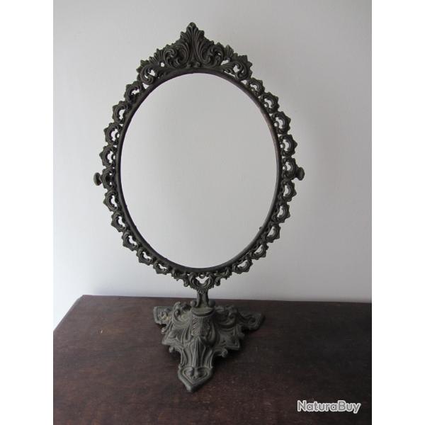 Cadre de miroir/psych� en r�gule 1970
