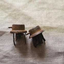 Paire de tourillons en fer pour casque a pointe (originaux )   ( 4 )