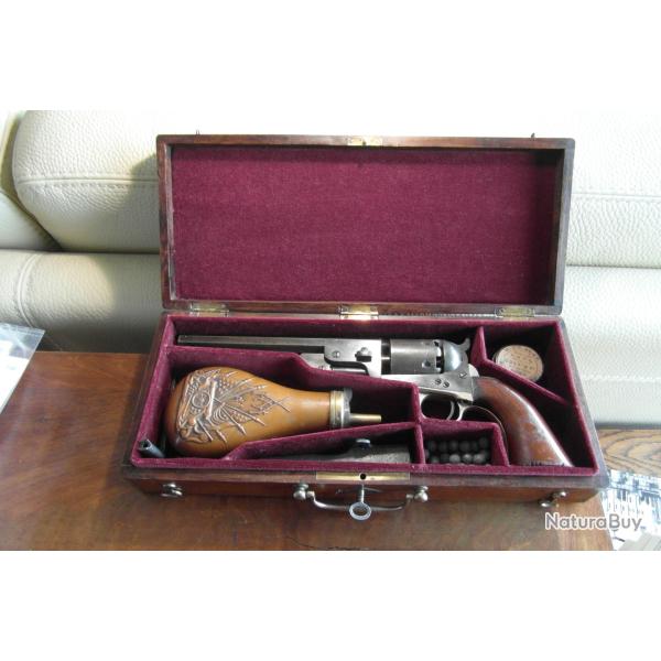 Beau COLT mod�le navy 1851 fabriqu� en 1864 en coffret