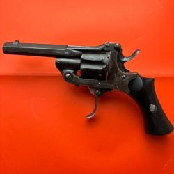 R&eacute;volver Belge Calibre 320 &agrave; extracteur collectif