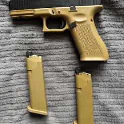 R&eacute;plique Airsoft Cybergun Glock 17 arm&eacute;e fran&ccedil;aise GAZ
