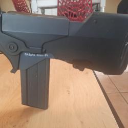 airsoft famas cybergun bon &eacute;tat