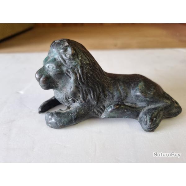 lion couch� en bronze 18�m