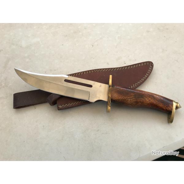 Extraordinaire et tr�s solide couteau chasse, randonn�e