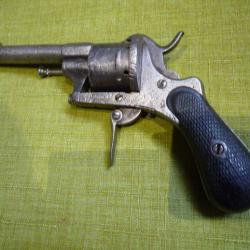 &eacute;pave de revolver a broche