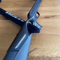 Carcasse r8 success cuir gaucher