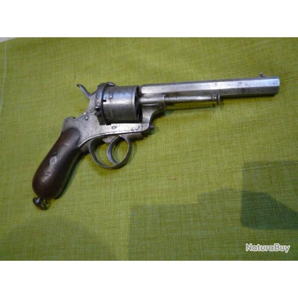 imposant revolver a broche 11mm
