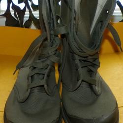 CHAUSSURES PATAUGAS  DE L'ARMEE FRANCAISE  , POINTURE 44 ,  FABRICATION FRANCAISE PHENIX PALLADIUM
