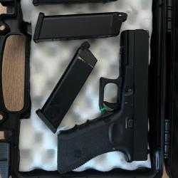 R&eacute;plique airsoft Glock 17 noir gaz ( WE )