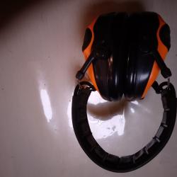 Casque &eacute;lectronique