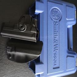 Vends pistolet 9 mm Smith et Wesson MP9 excellent &eacute;tat