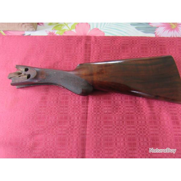 crosse de fusil juxtapos� modele a definir