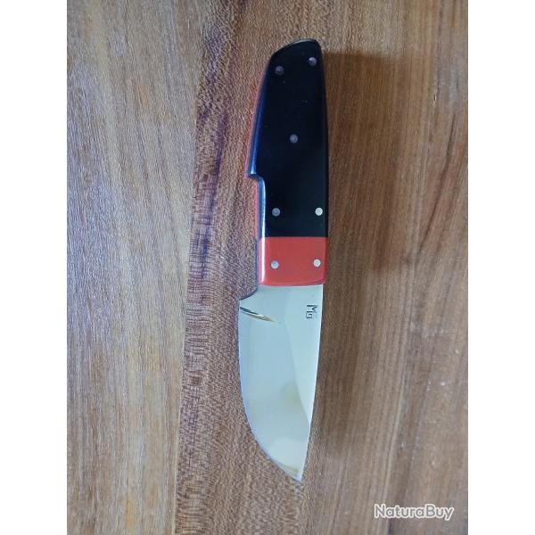 Skinner r�alis� par G�rard Masse ( MG )Lame 9,5 CMS manche micarta, tranchant rasoir !!