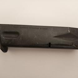 Vend chargeur Beretta 92 US  Army  cat B