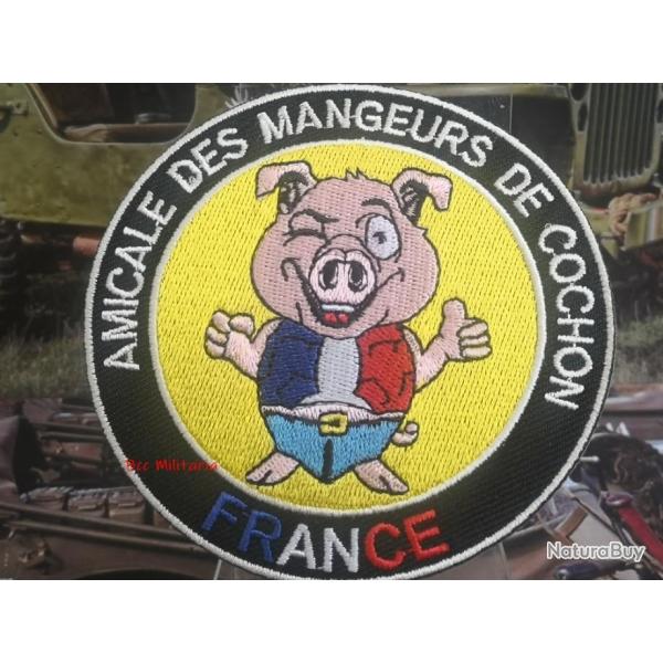 Amicale des mangeurs de cochon ( Diam�tre : 90 mm ) � coudre ou � coller au fer � repasser 6a.