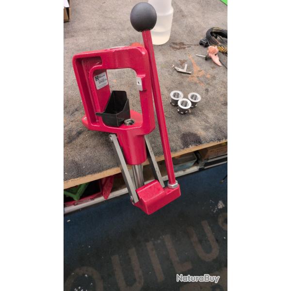 Press Hornady lock and load