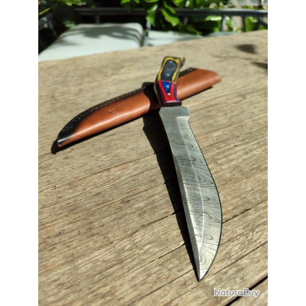 Poignard Bowie manche bois �tui en cuir lame en acier Damas 256 couches c111