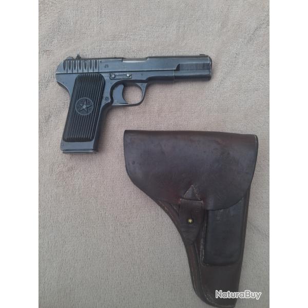 pistolet Tokarev TT 33 avec son �tui 1945