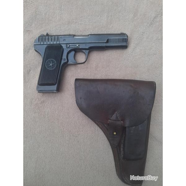 pistolet Tokarev TT 33 avec son �tui 1945