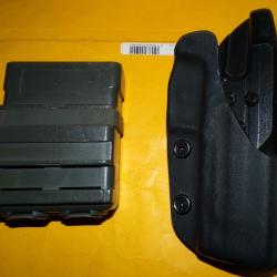 LOT DE 1 HOLSTER + 1 PORTE CHARGEUR   ,&nbsp; BON ETAT D'OCCASION VOIR PHOTOS . POUR TOUT RENSEIGNEMENT M