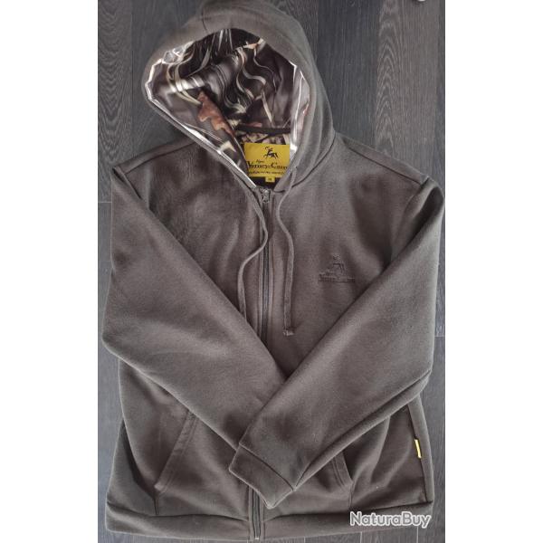 Veste � capuche ligne Verney Carron