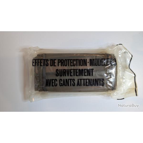 Surv�tement de protection NBC fran�ais Mod�le 63 avec gants attenants