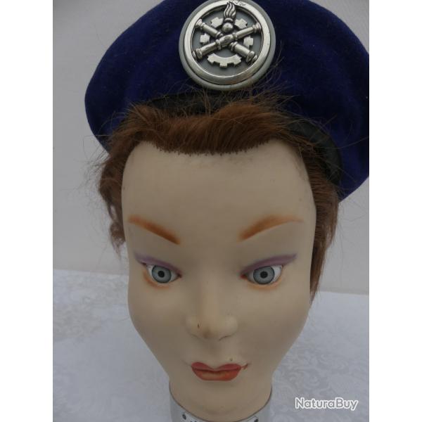 beret militaire materiel bleu