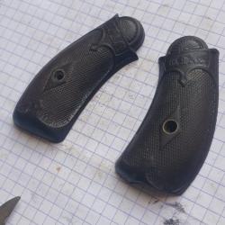 Plaquettes revolver brisure