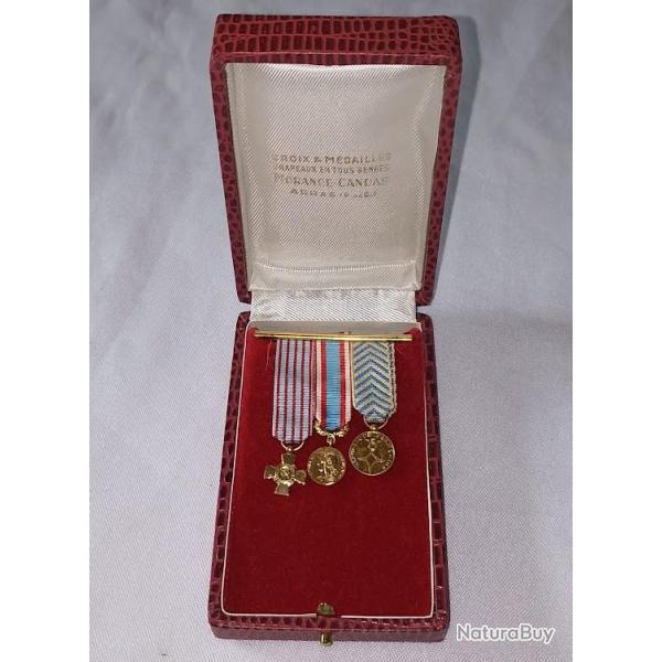 M�dailles r�ductions guerre Alg�rie AFN