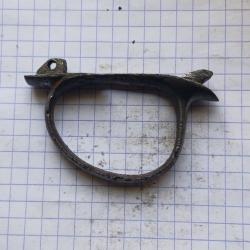 Sous garde revolver