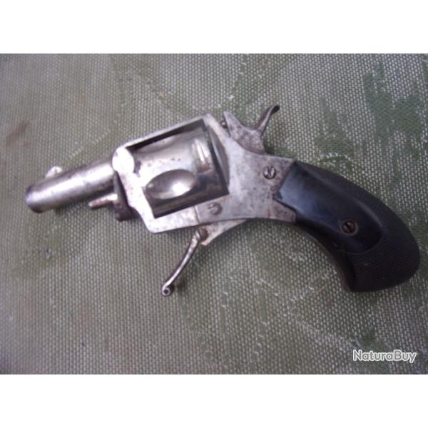 revolver de type Bulldog canon 38 mm de  long